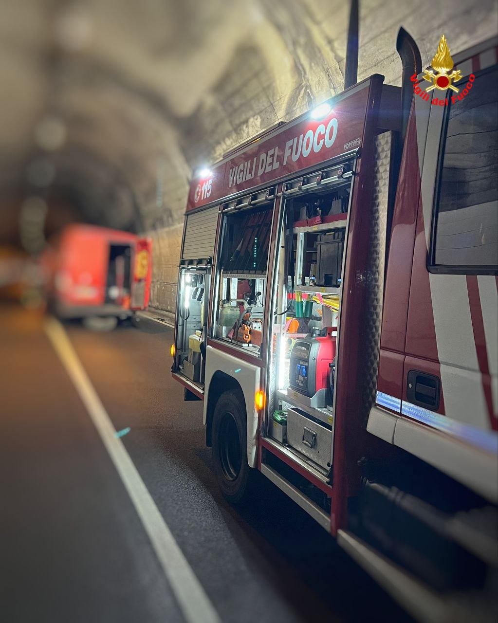 Perledo Incidente In Galleria Lungo La Sp Coinvolte Due Persone