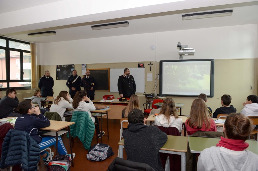 dervio - scuole medie - maresciallo cacicia (2)